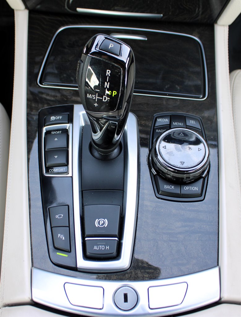 2015 BMW 7-Series 750li photo