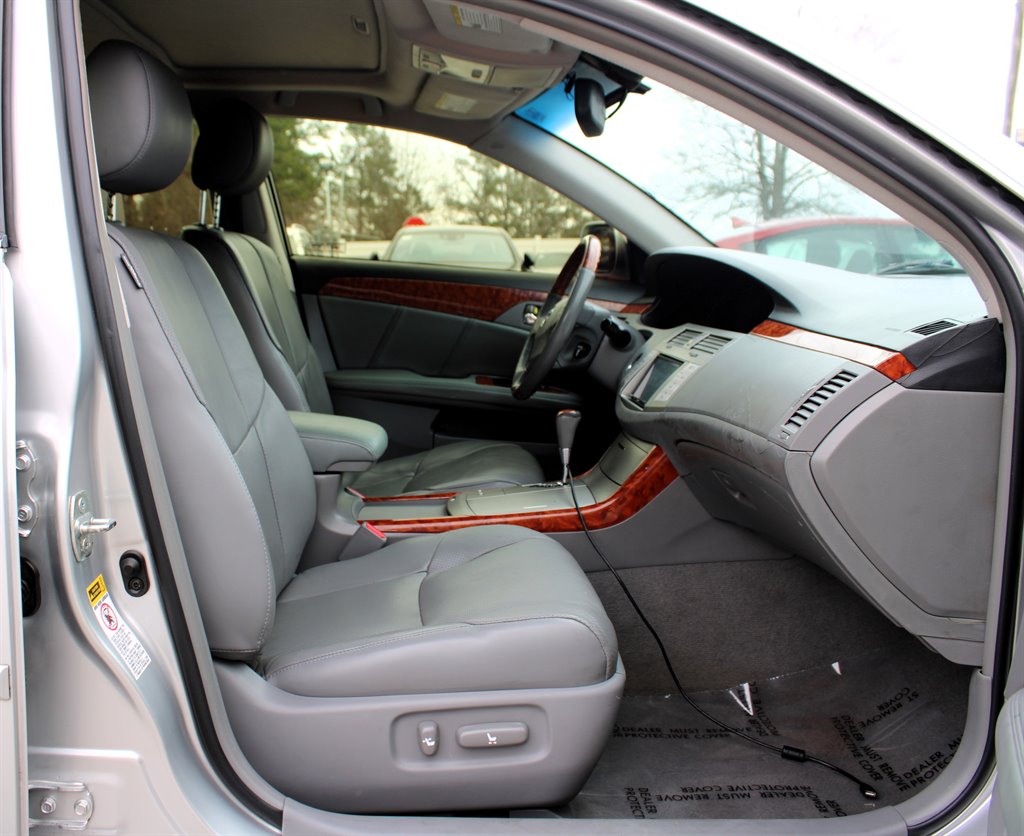 2007 Toyota Avalon XL photo