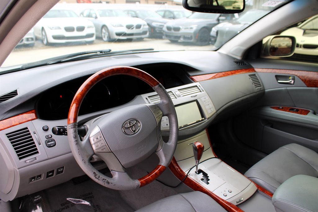 2007 Toyota Avalon XL photo