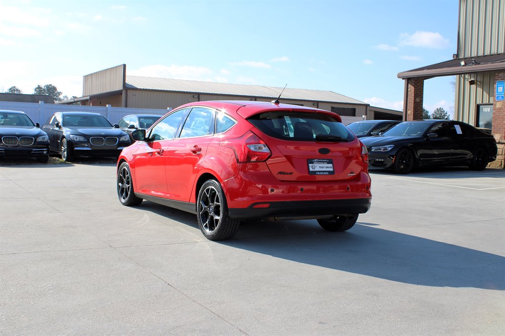 2012 Ford Focus SE photo