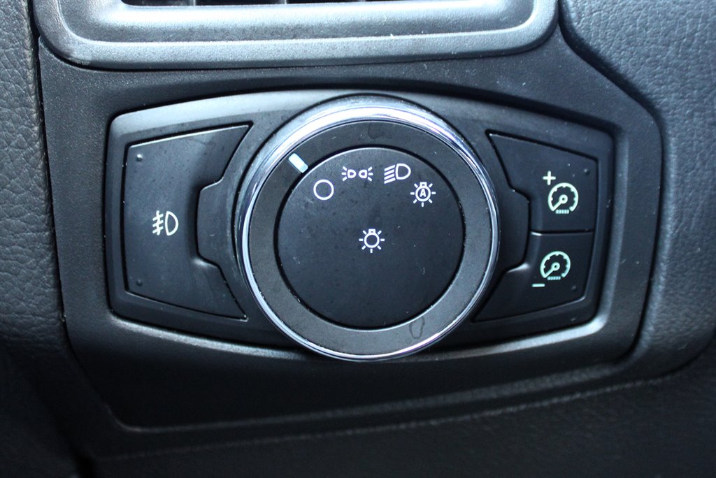 2012 Ford Focus SE photo