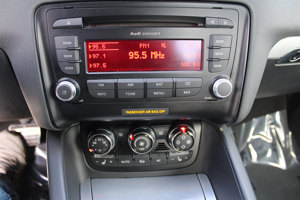 2010 Audi TT 2.0T quattro Premium Plus photo