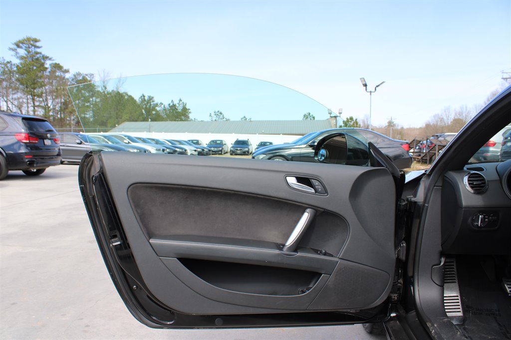 2010 Audi TT 2.0T quattro Premium Plus photo