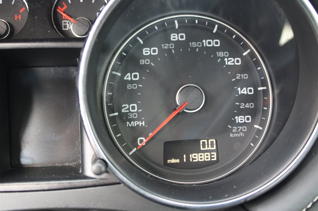 2010 Audi TT 2.0T quattro Premium Plus photo