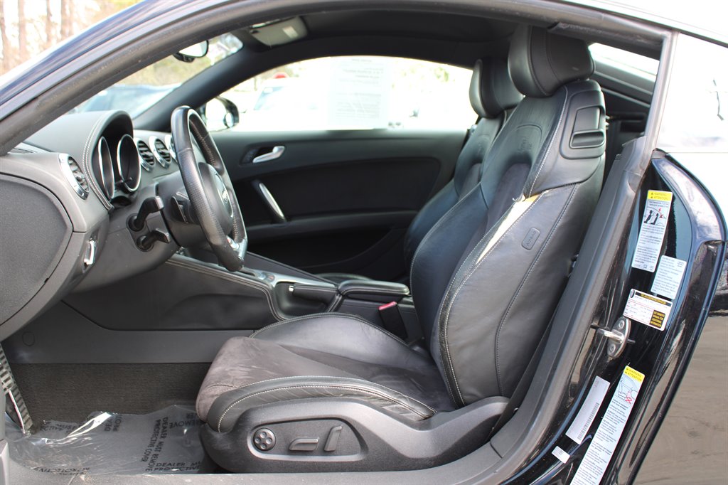 2010 Audi TT 2.0T quattro Premium Plus photo