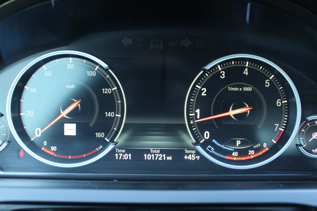 2015 BMW 7-Series 750lxi photo