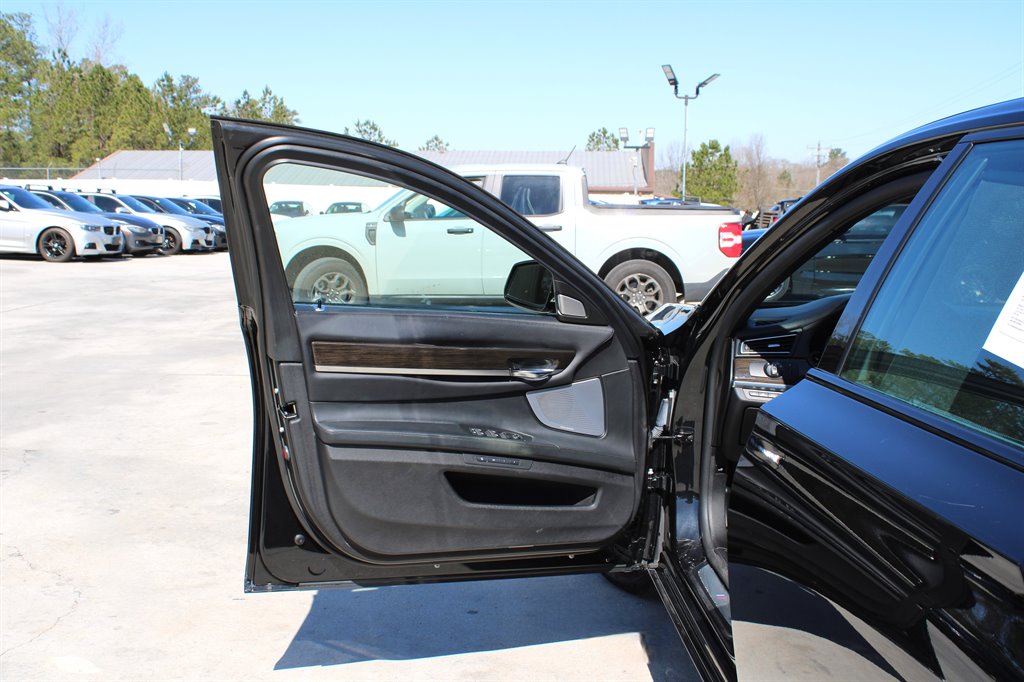 2015 BMW 7-Series 750lxi photo