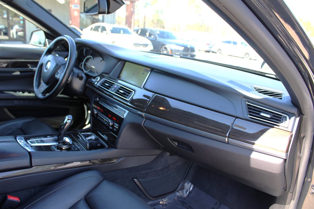 2015 BMW 7-Series 750lxi photo