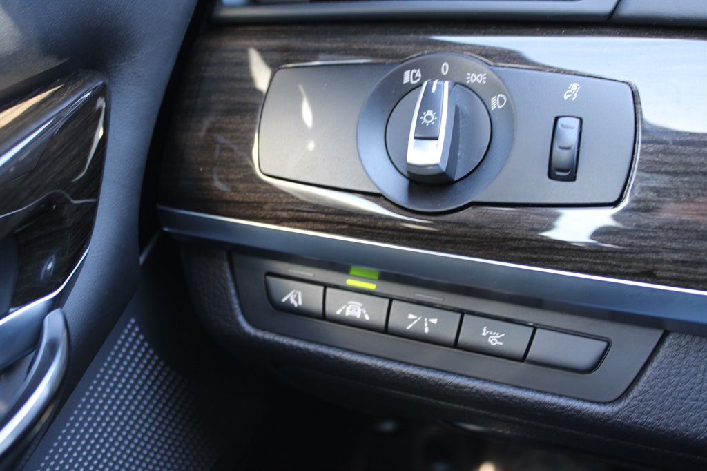 2015 BMW 7-Series 750lxi photo