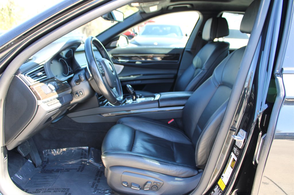 2015 BMW 7-Series 750lxi photo