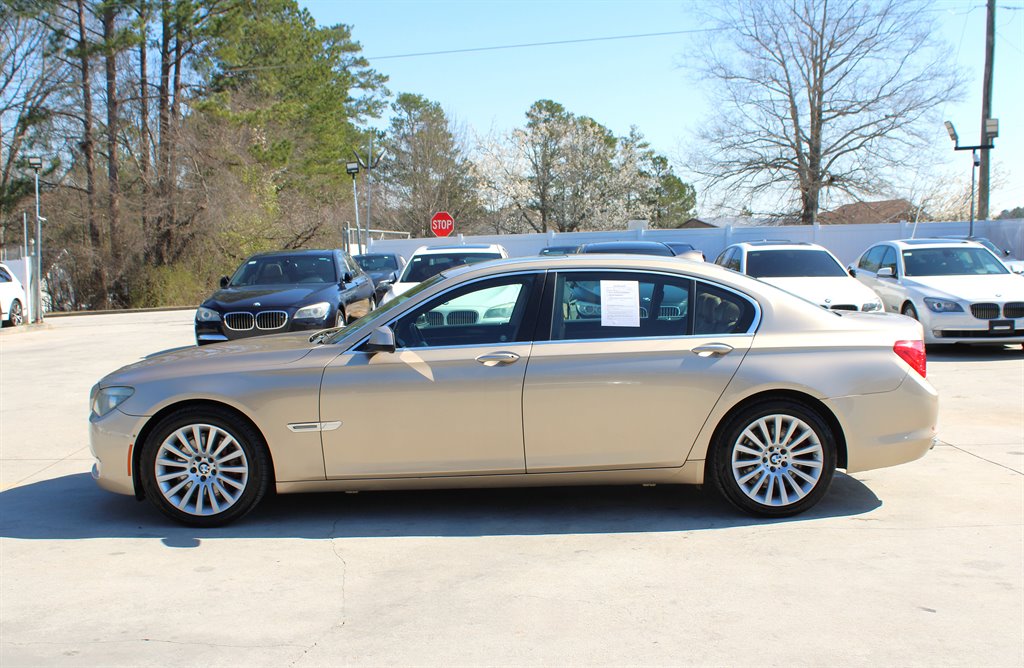 2009 BMW 7-Series 750Li photo