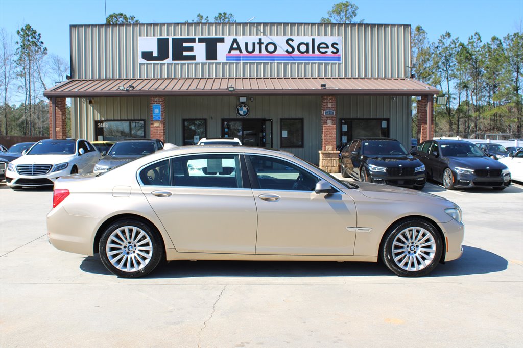 2009 BMW 7-Series 750Li photo