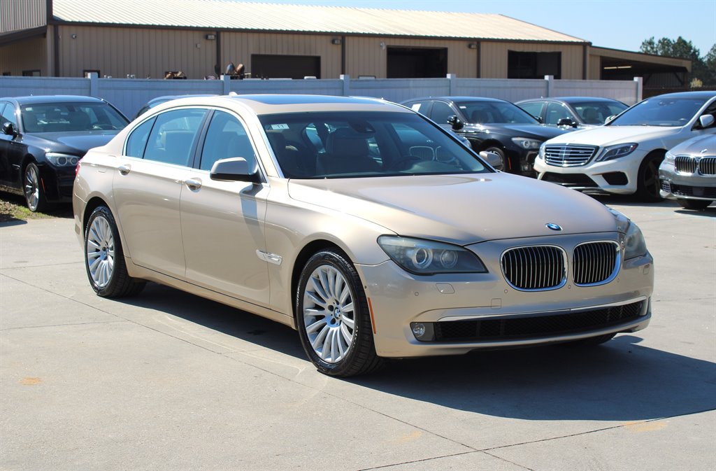 2009 BMW 7-Series 750Li photo