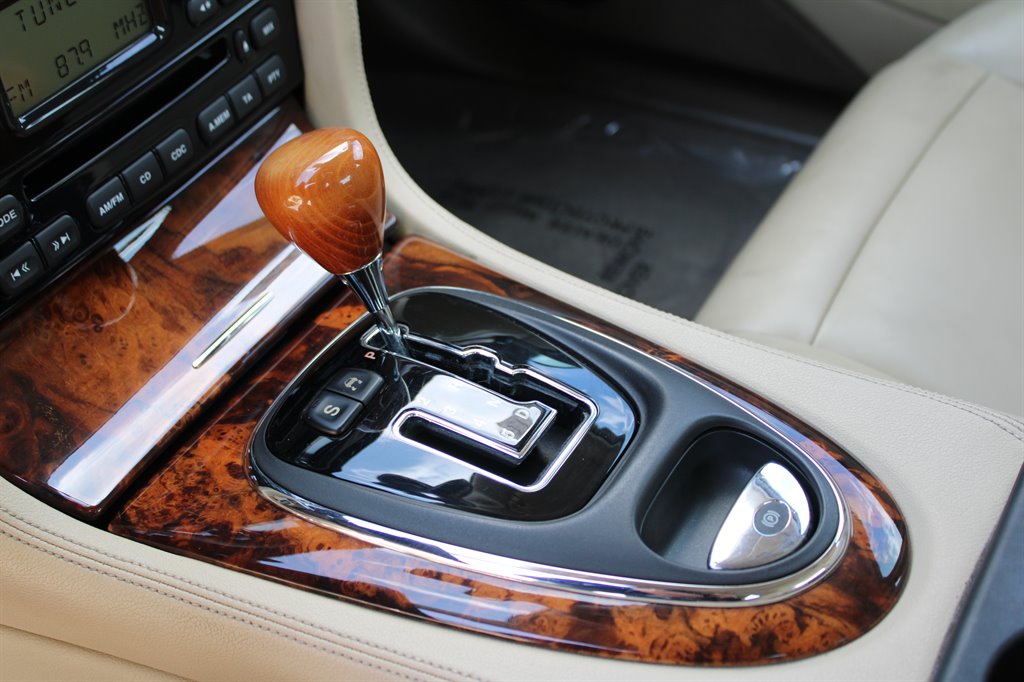2006 Jaguar XJ-Series XJ8 L photo