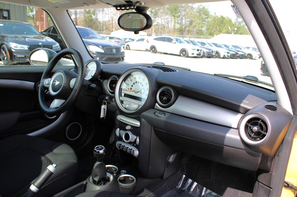 2009 MINI Cooper S photo