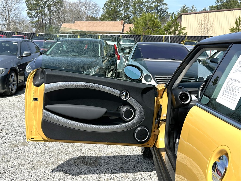 2009 MINI Cooper S photo