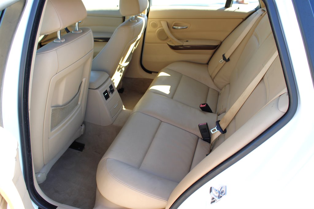 2009 BMW 3-Series 328i photo