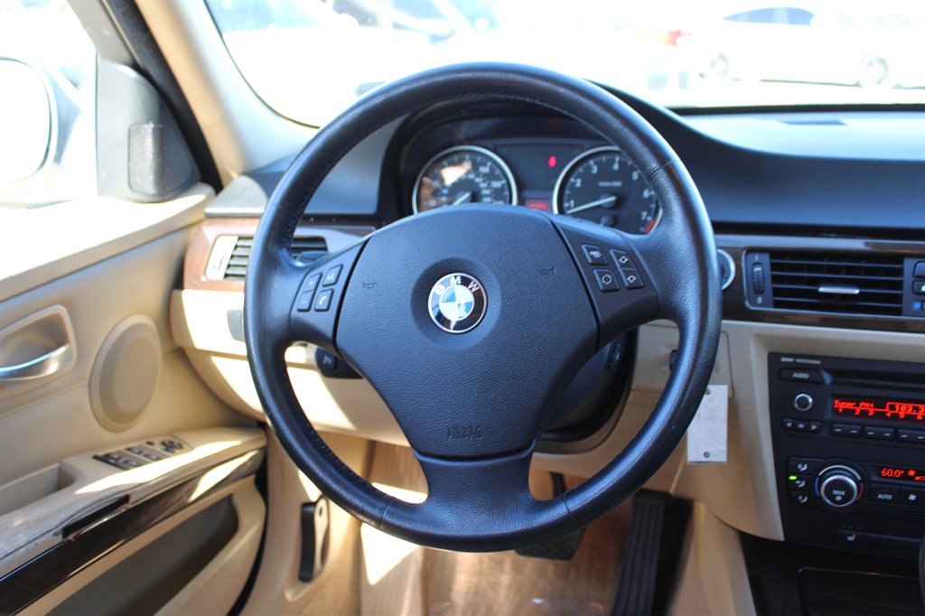 2009 BMW 3-Series 328i photo
