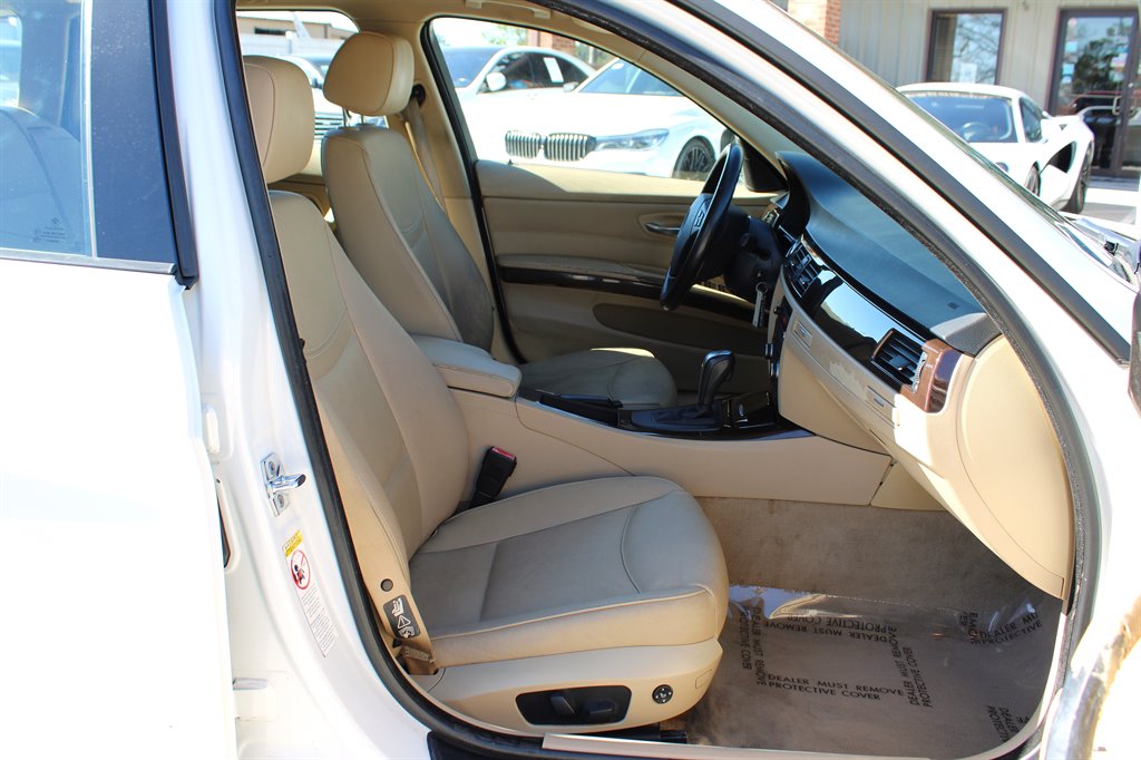 2009 BMW 3-Series 328i photo
