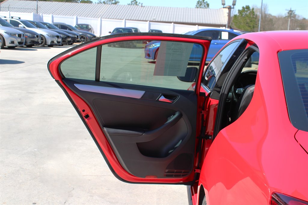 2012 Volkswagen Jetta GLI PZEV photo