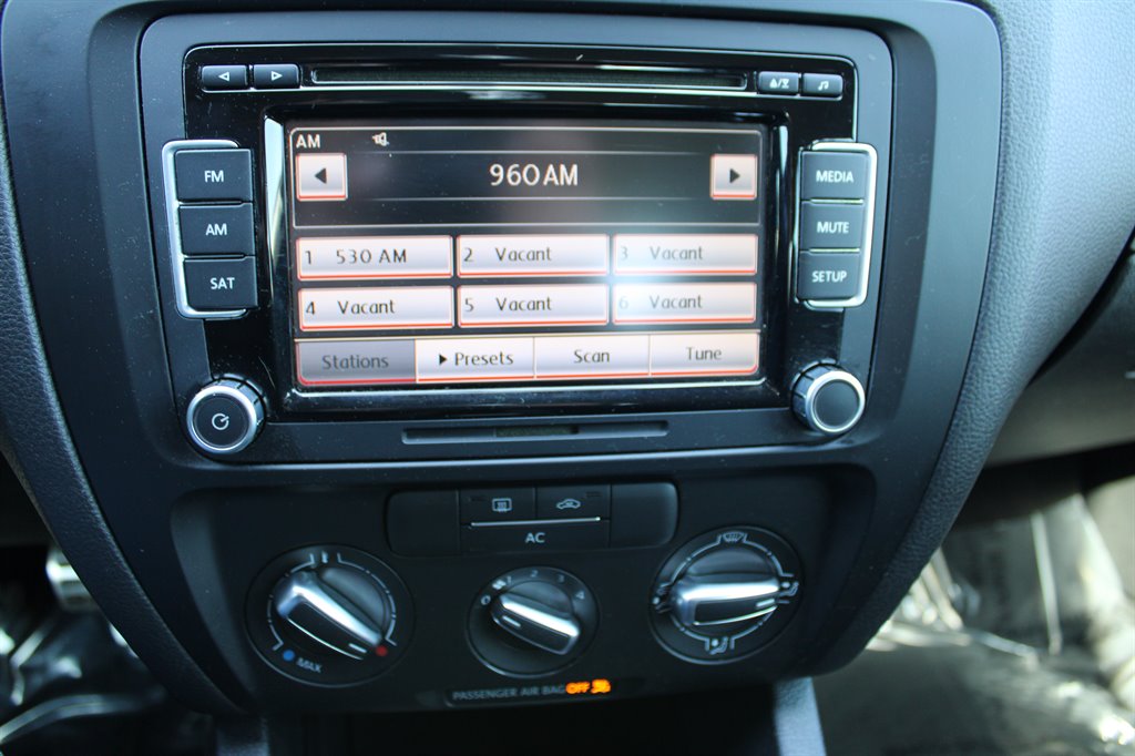 2012 Volkswagen Jetta GLI PZEV photo