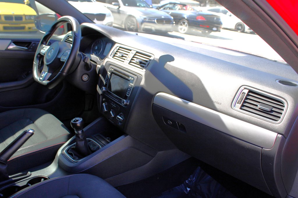 2012 Volkswagen Jetta GLI PZEV photo