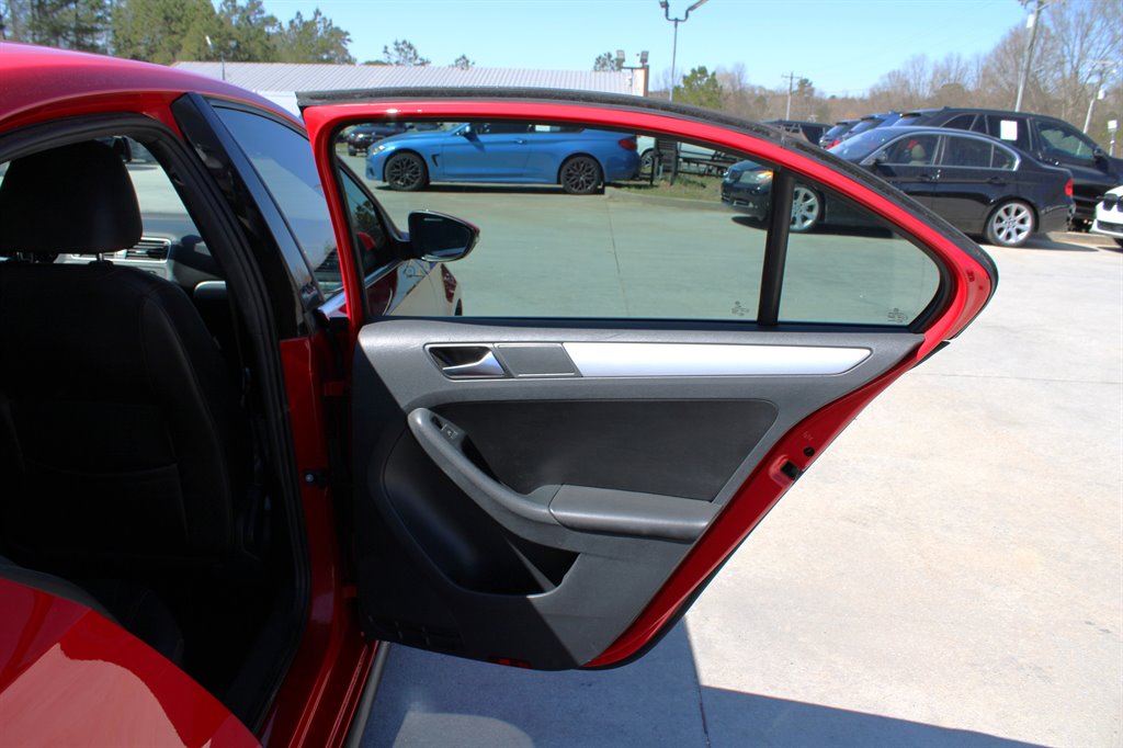 2012 Volkswagen Jetta GLI PZEV photo