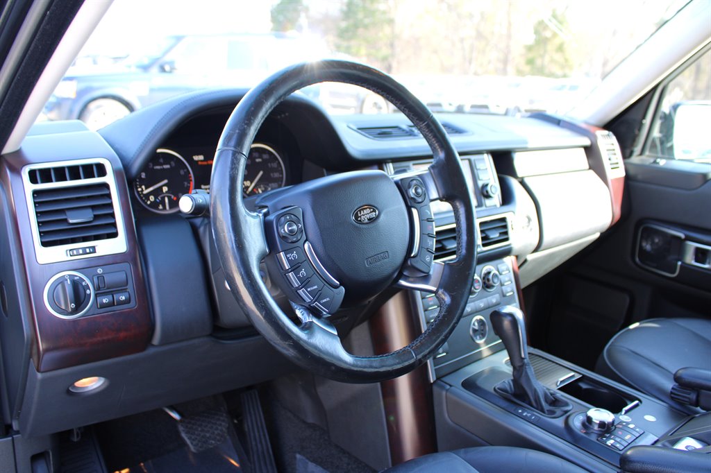 2010 Land Rover Range Rover HSE photo