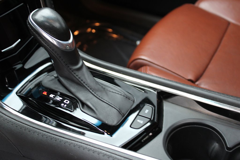 2015 Cadillac ATS Performance photo
