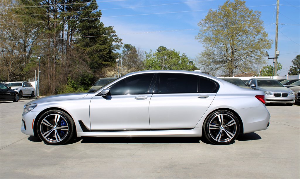 2016 BMW 7-Series 750xi photo