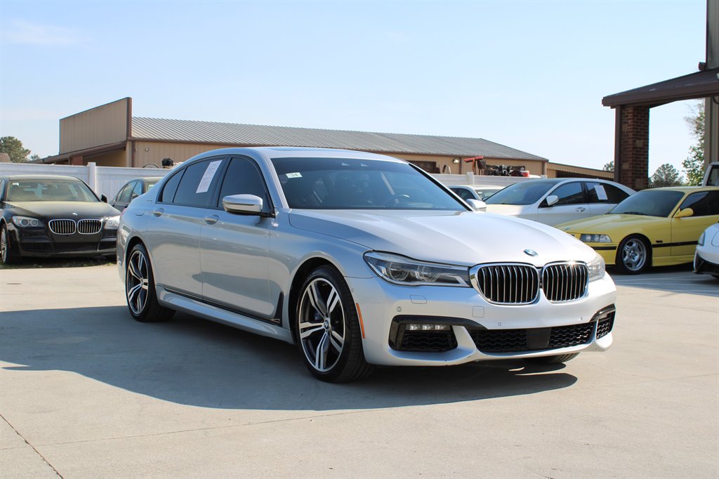 2016 BMW 7-Series 750xi photo