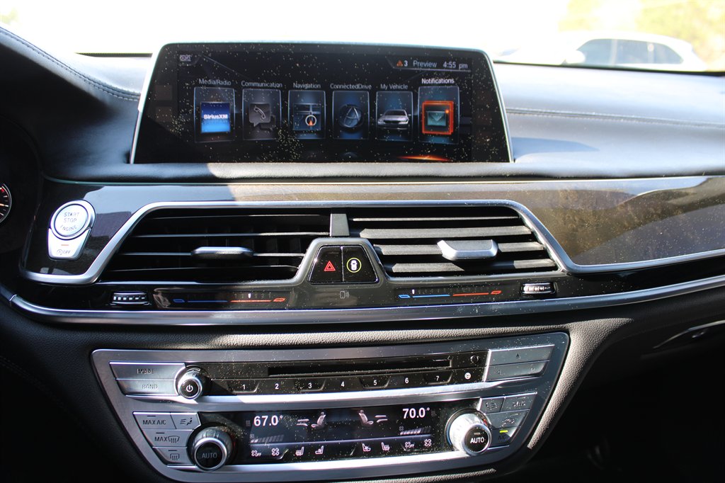 2016 BMW 7-Series 750xi photo