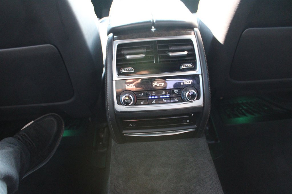 2016 BMW 7-Series 750xi photo