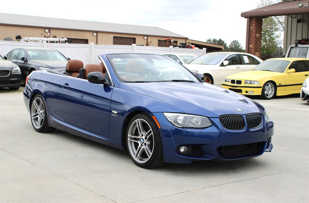 2013 BMW Legend 335is photo