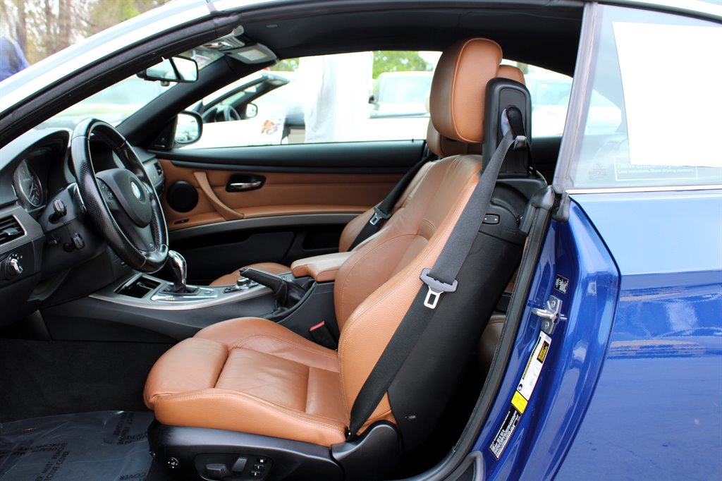2013 BMW Legend 335is photo