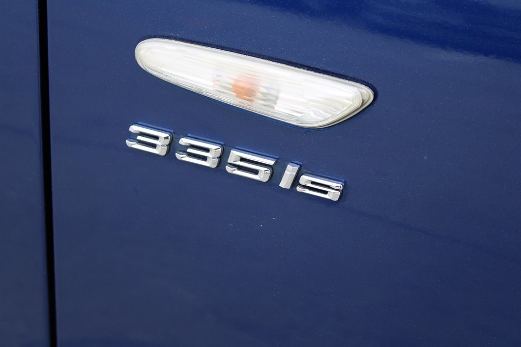 2013 BMW Legend 335is photo