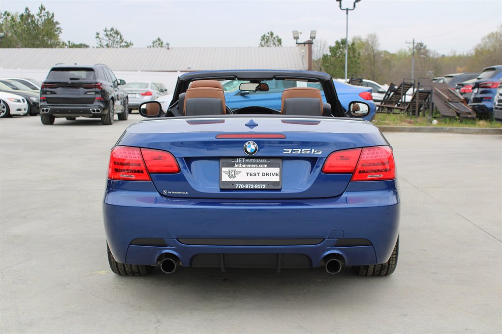 2013 BMW Legend 335is photo
