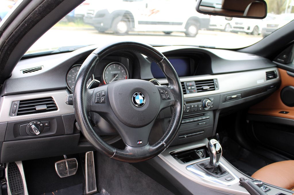 2013 BMW Legend 335is photo
