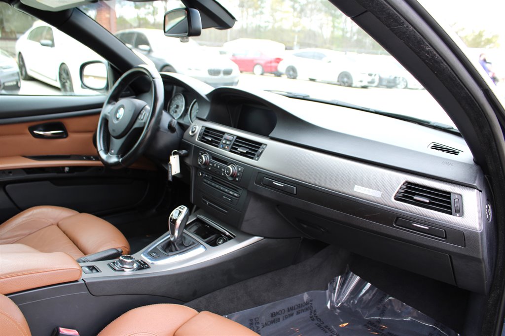 2013 BMW Legend 335is photo