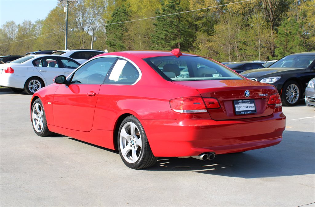 2009 BMW 3-Series 328i photo
