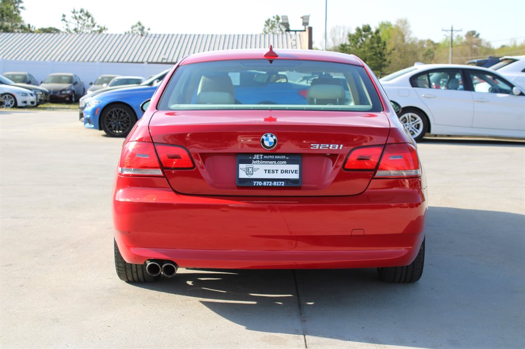 2009 BMW 3-Series 328i photo