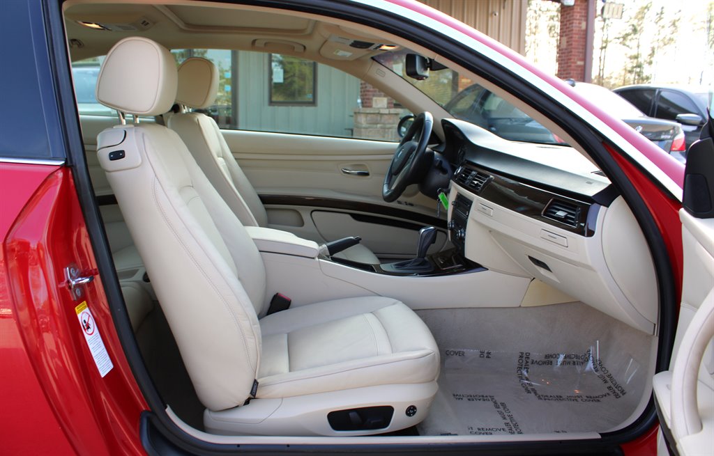 2009 BMW 3-Series 328i photo