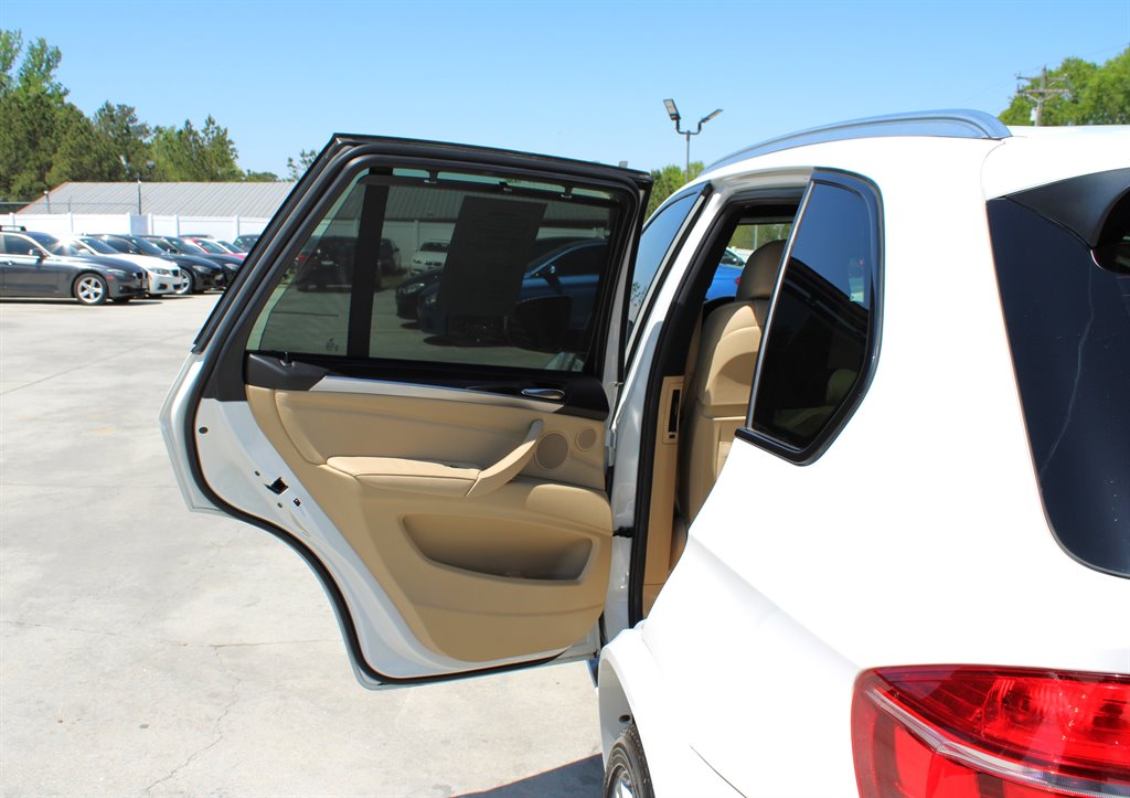 2012 BMW X5 xDrive50i photo