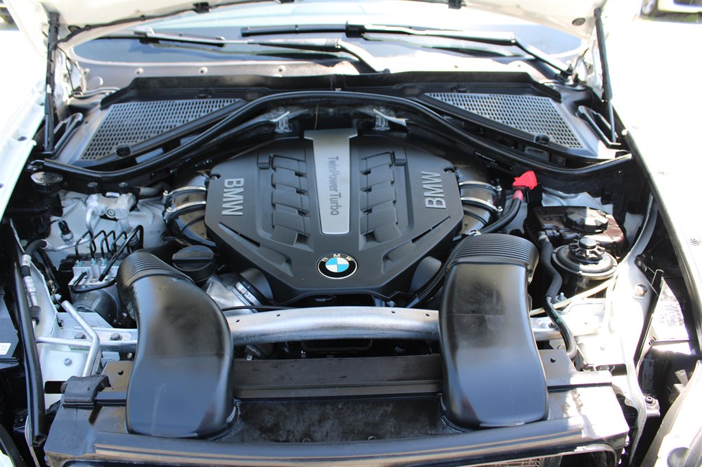 2012 BMW X5 xDrive50i photo