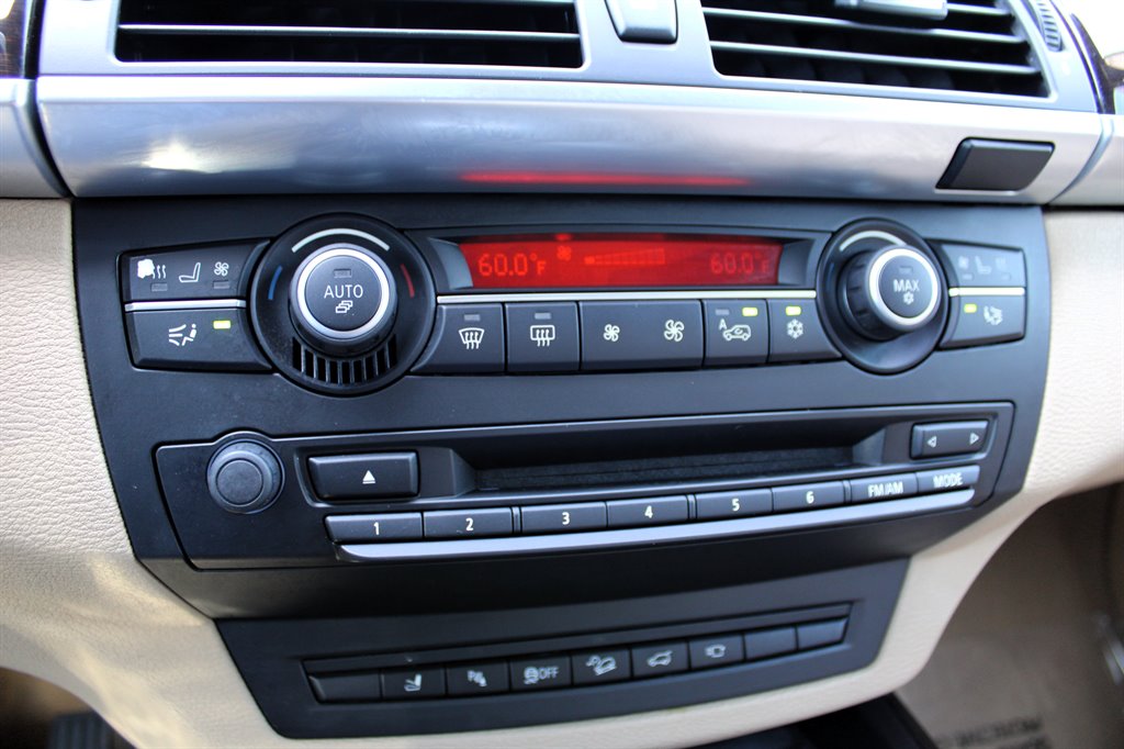 2012 BMW X5 xDrive50i photo