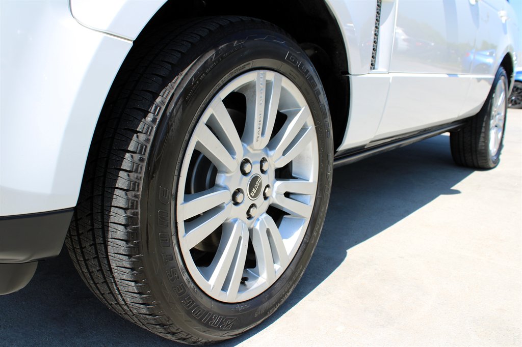 2012 Land Rover Range Rover HSE LUX photo