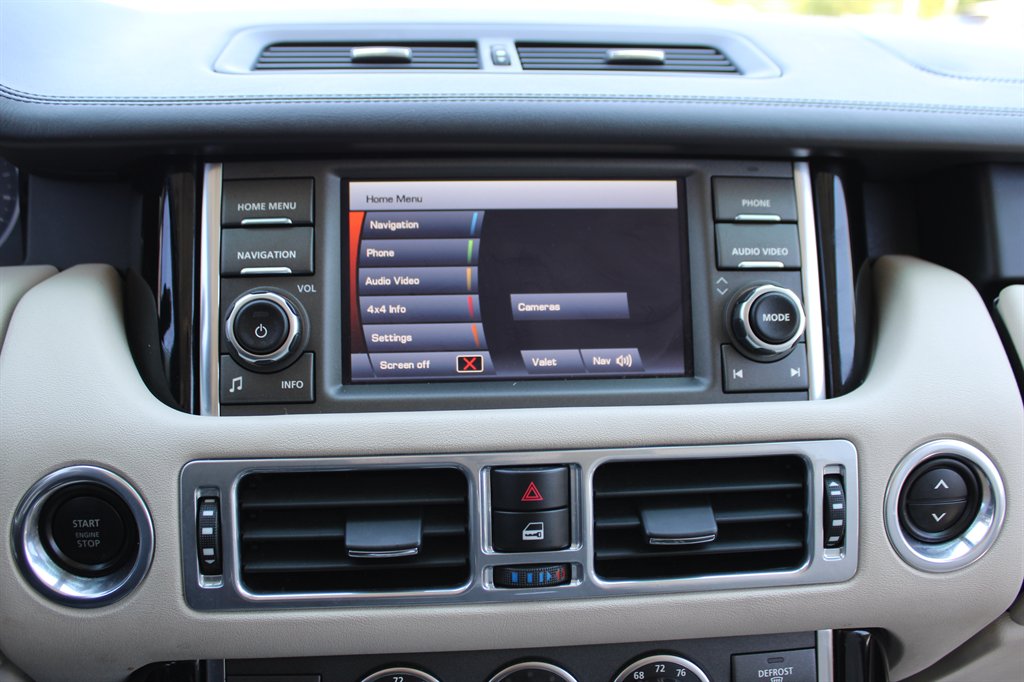 2012 Land Rover Range Rover HSE LUX photo