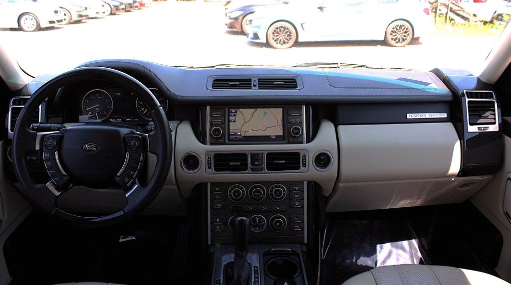 2012 Land Rover Range Rover HSE LUX photo