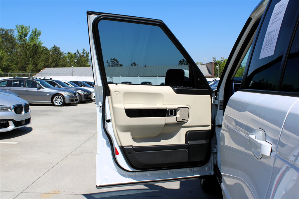 2012 Land Rover Range Rover HSE LUX photo