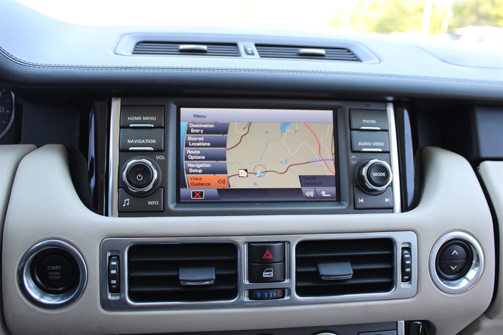 2012 Land Rover Range Rover HSE LUX photo